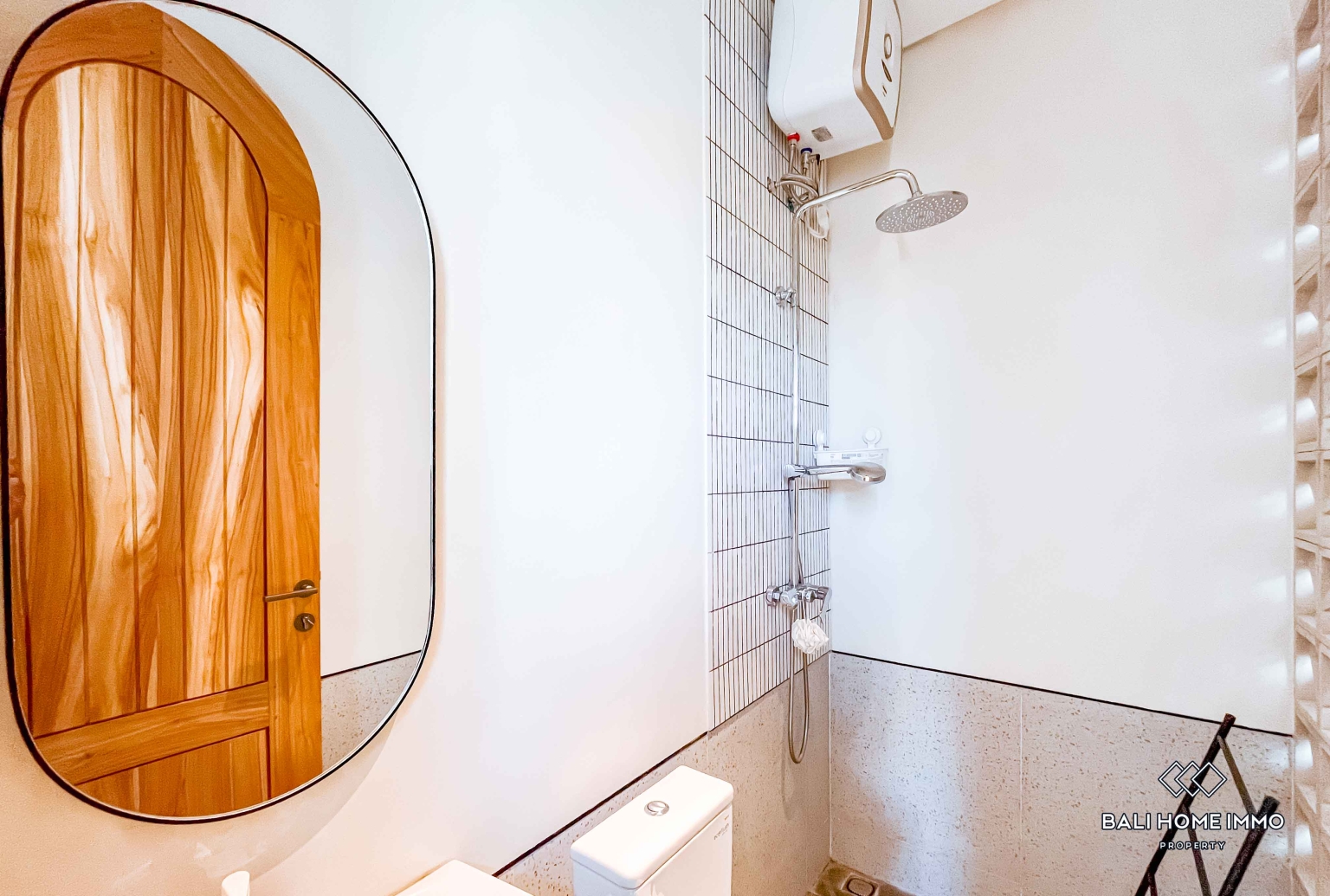 BRAND NEW 3 BEDROOMS VILLA FOR YEARLY AND MONTHLY RENTAL IN BALI - PANDAWA — image 15
