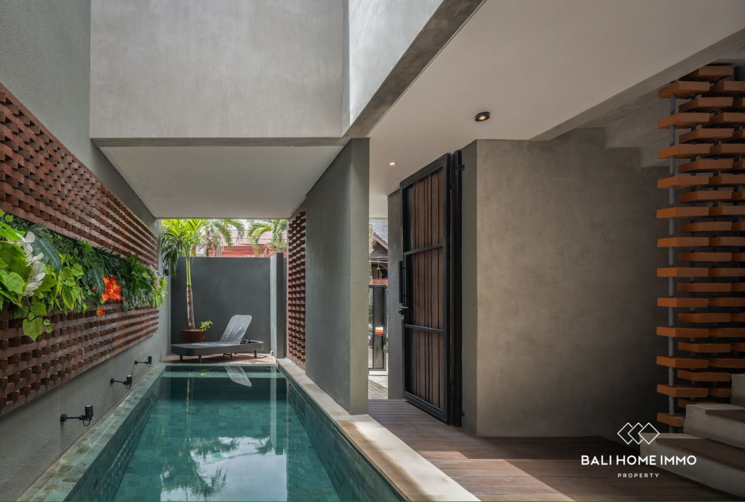 BRAND NEW 3 BEDROOMS VILLA FOR YEARLY & MONTHLY RENTAL IN BALI - JIMBARAN — image 1