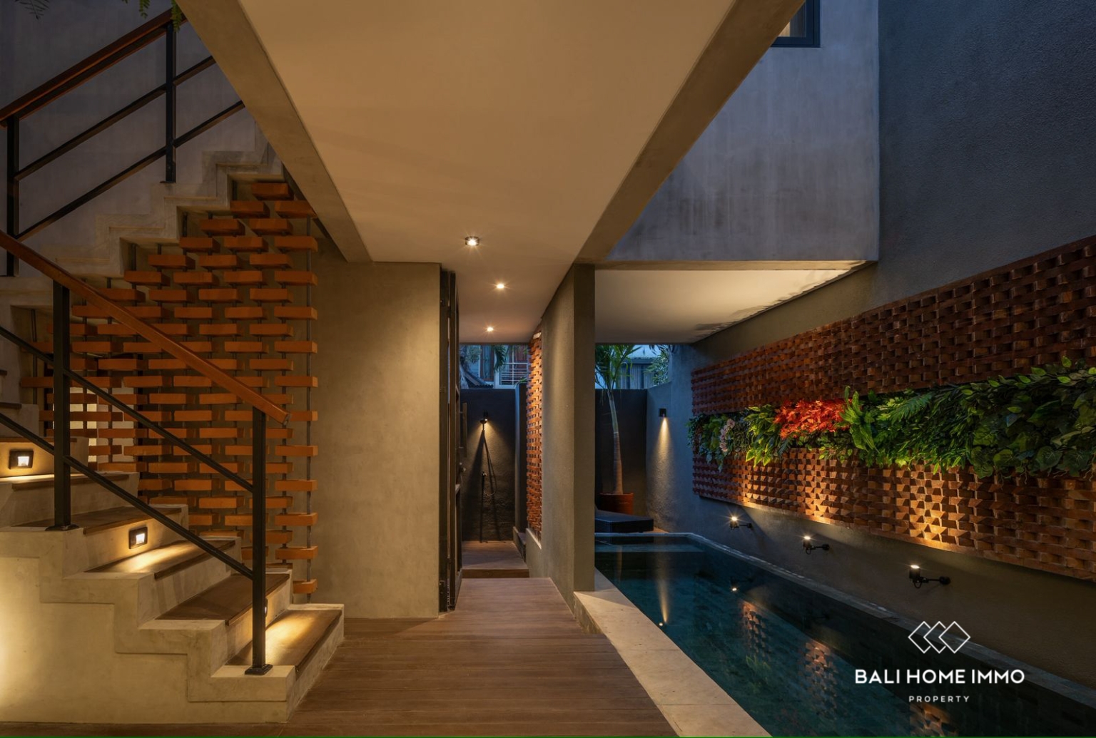 BRAND NEW 3 BEDROOMS VILLA FOR YEARLY & MONTHLY RENTAL IN BALI - JIMBARAN