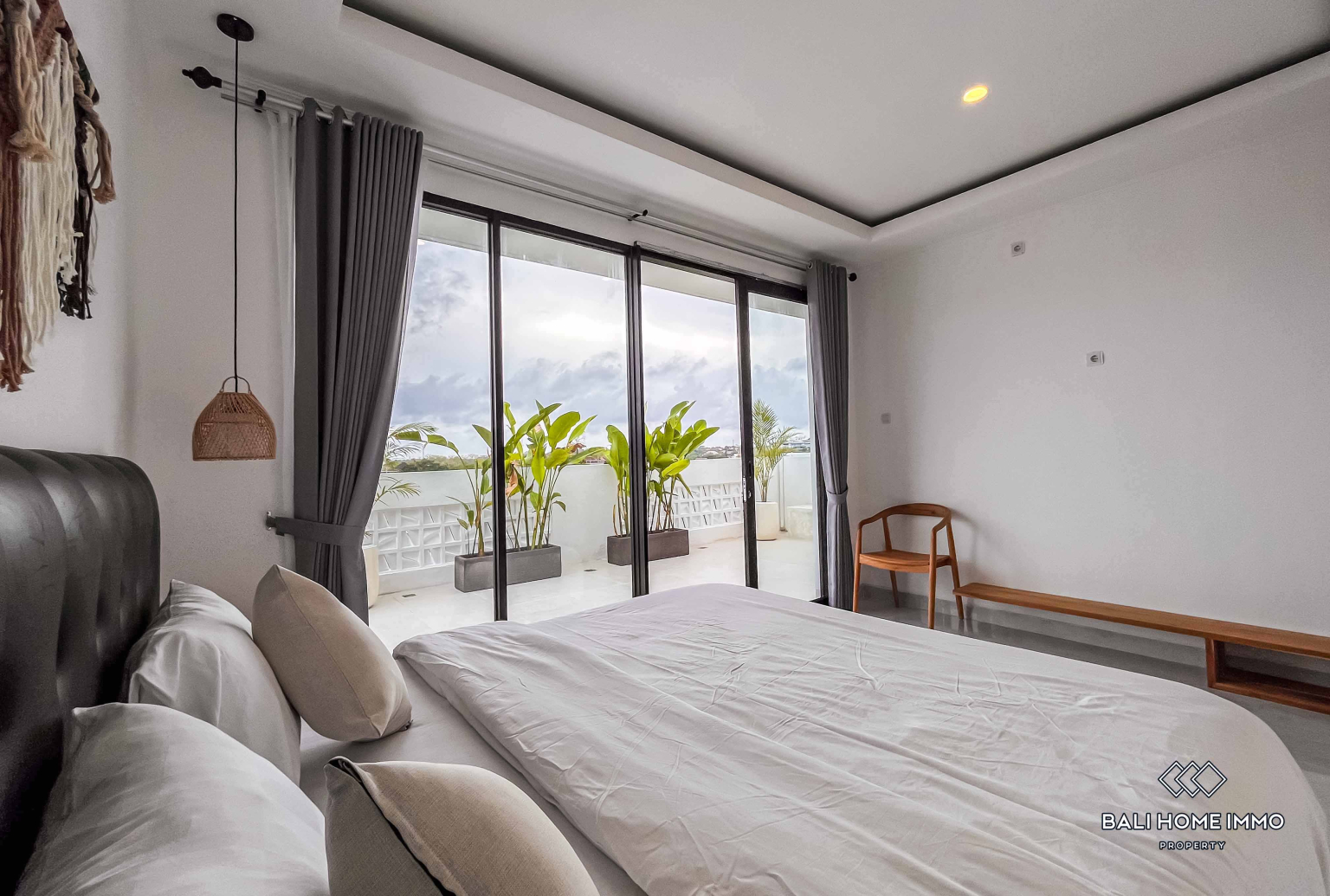 BRAND NEW 3 BEDROOMS VILLA FOR YEARLY & MONTHLY RENTAL IN BALI - PANDAWA — image 8