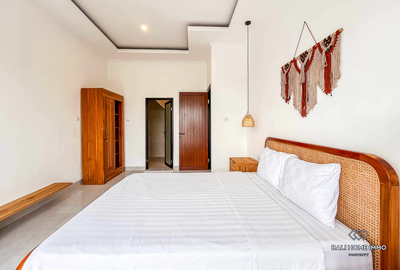 BRAND NEW 3 BEDROOMS VILLA FOR YEARLY & MONTHLY RENTAL IN BALI - PANDAWA — image 11