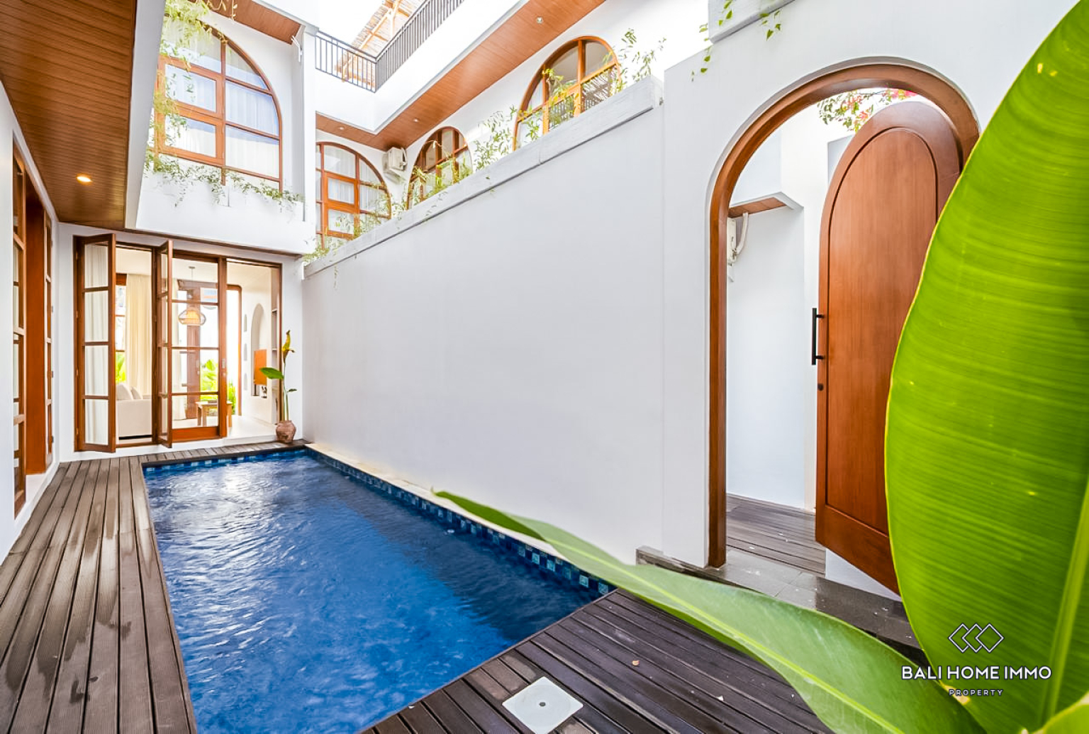 BRAND NEW 3 BEDROOMS VILLA FOR YEARLY & MONTHLY RENTAL IN BALI - UNGASAN