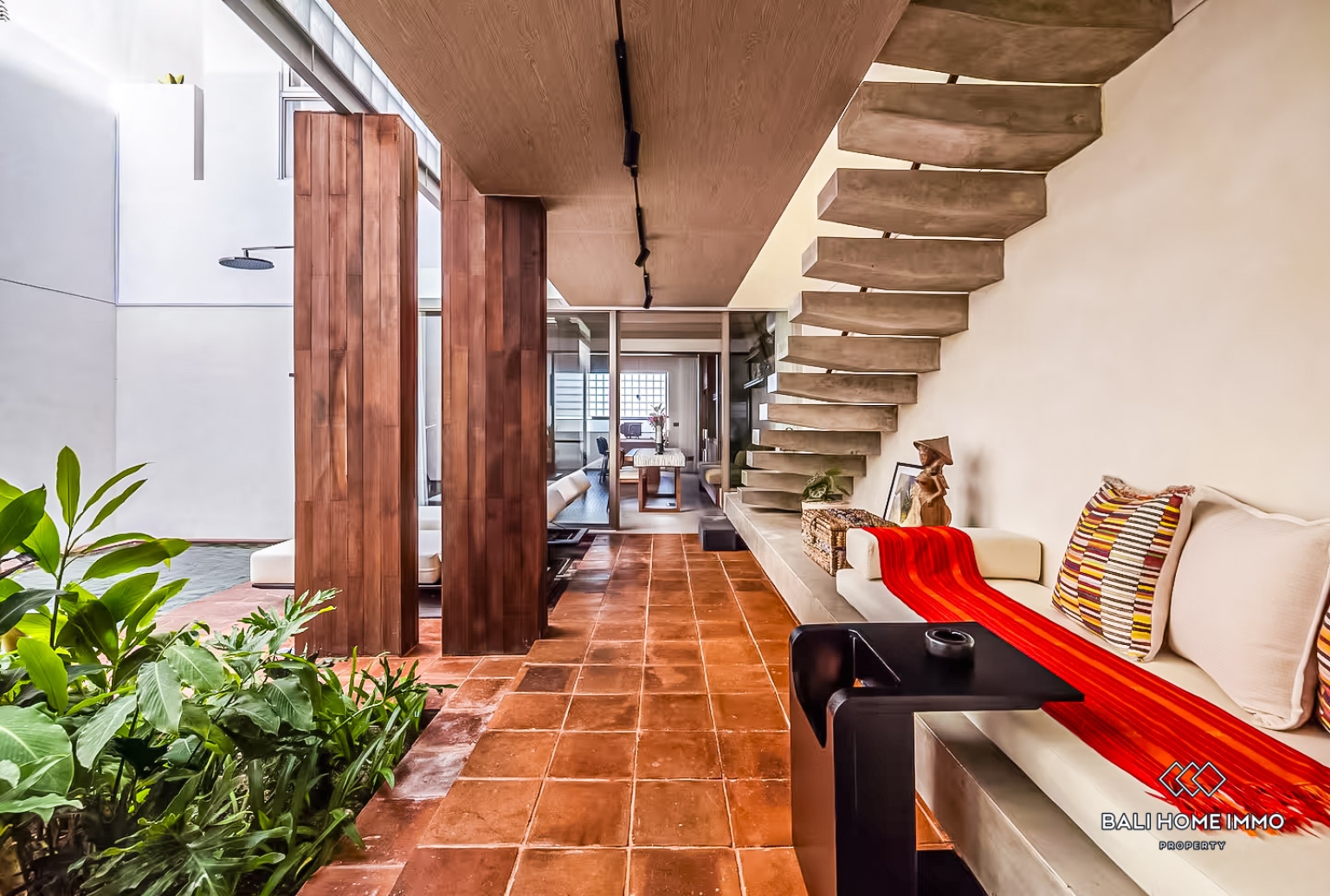 BRAND NEW 3 BEDROOMS VILLA FOR YEARLY & MONTHLY RENTAL IN BALI - UNGASAN — image 1