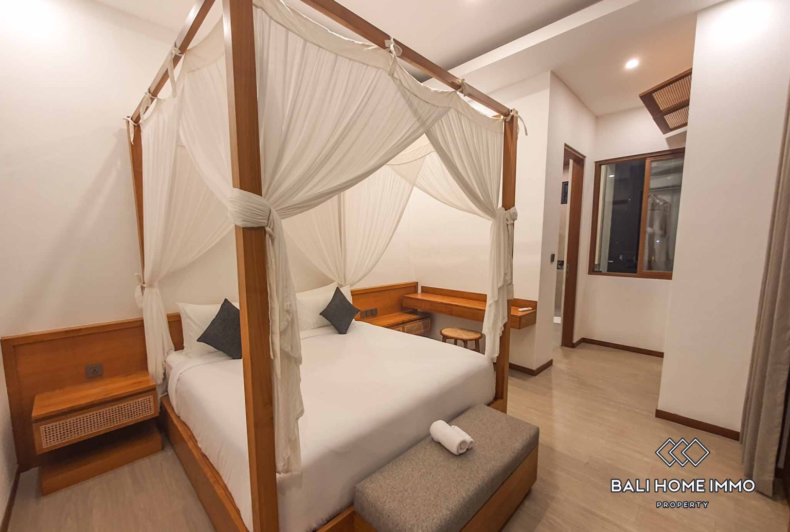 Brand New 4 Bedroom Modern Villa for Rent in Canggu Berawa — image 9