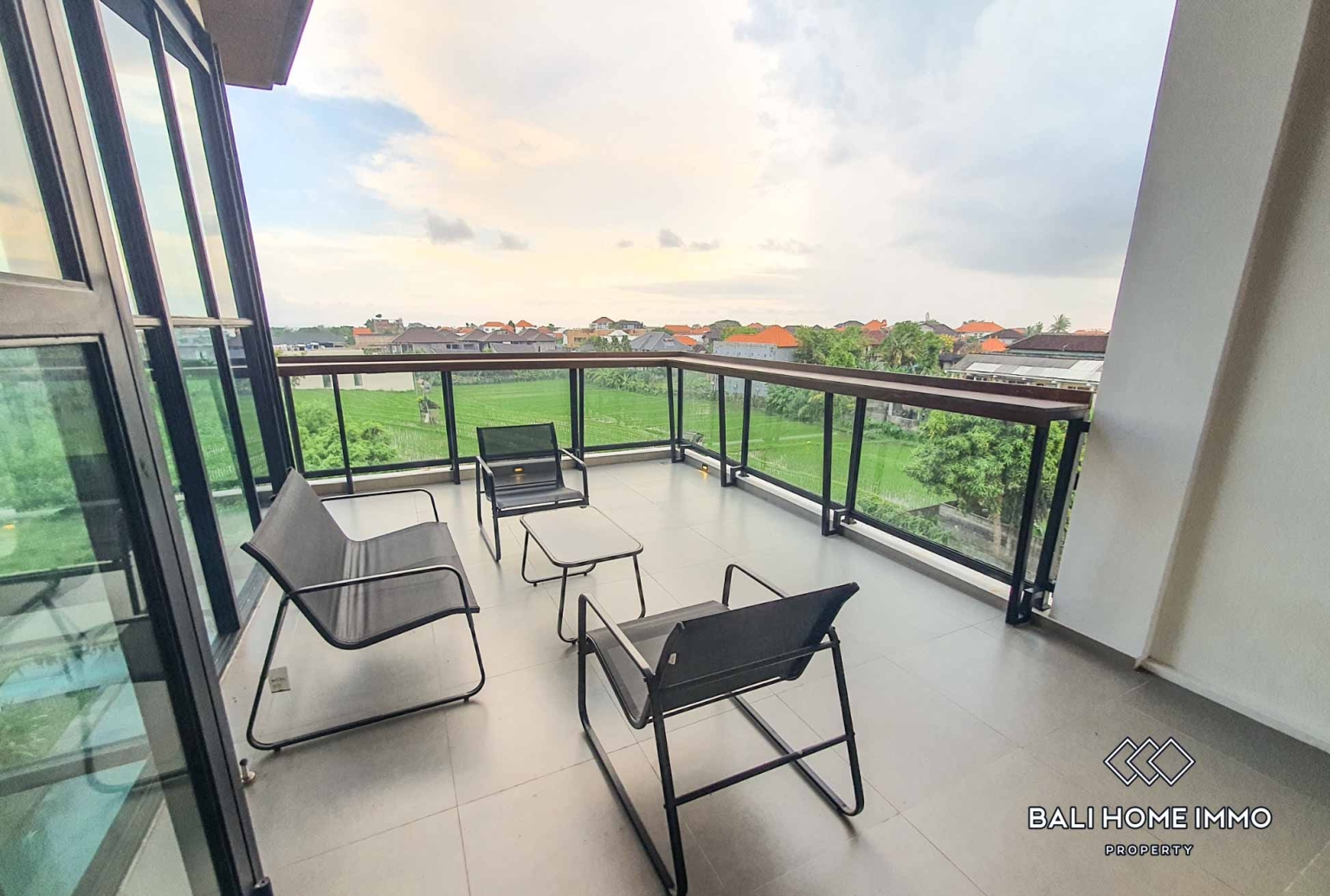 Brand New 4 Bedroom Modern Villa for Rent in Canggu Berawa — image 19