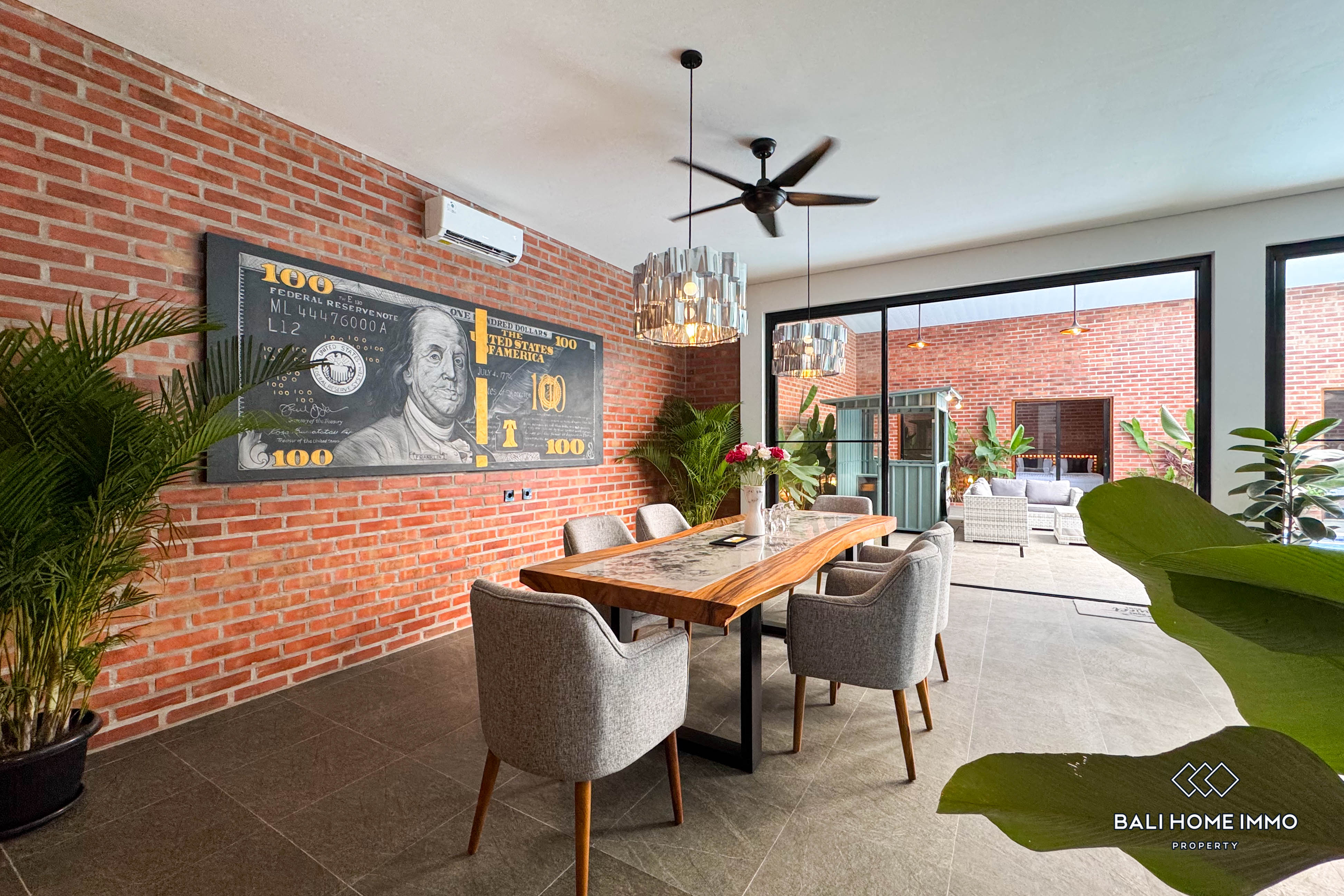 Brand New 4 Bedroom Villa for Rent in Kerobokan — image 15