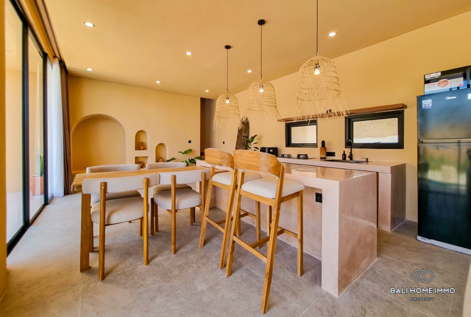 Brand New Modern 2 Bedroom Villa for Yearly Rental in Bali Tumbak Bayuh — image 8