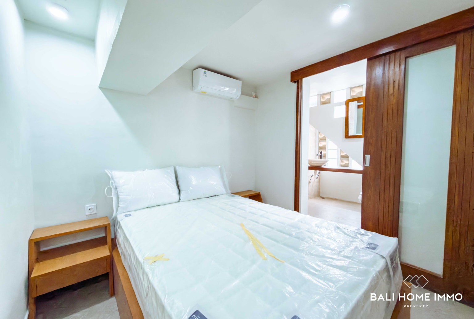 BRAND NEW OCEAN VIEW 4 BEDROOMS VILLA FOR RENTAL IN UNGASAN — image 17