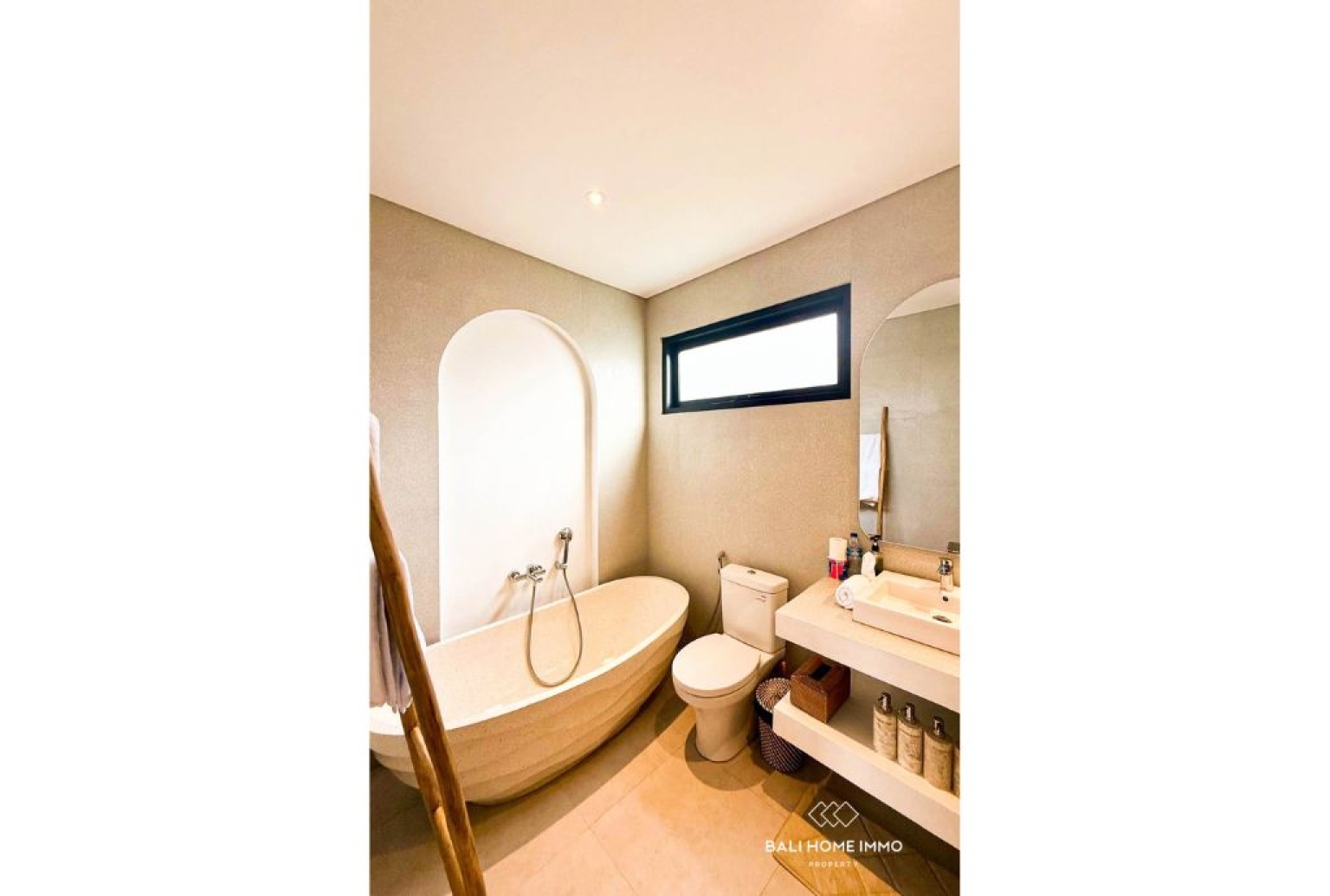 Brand New Tropical 3 Bedroom Villa For Rent in Pererenan — image 7