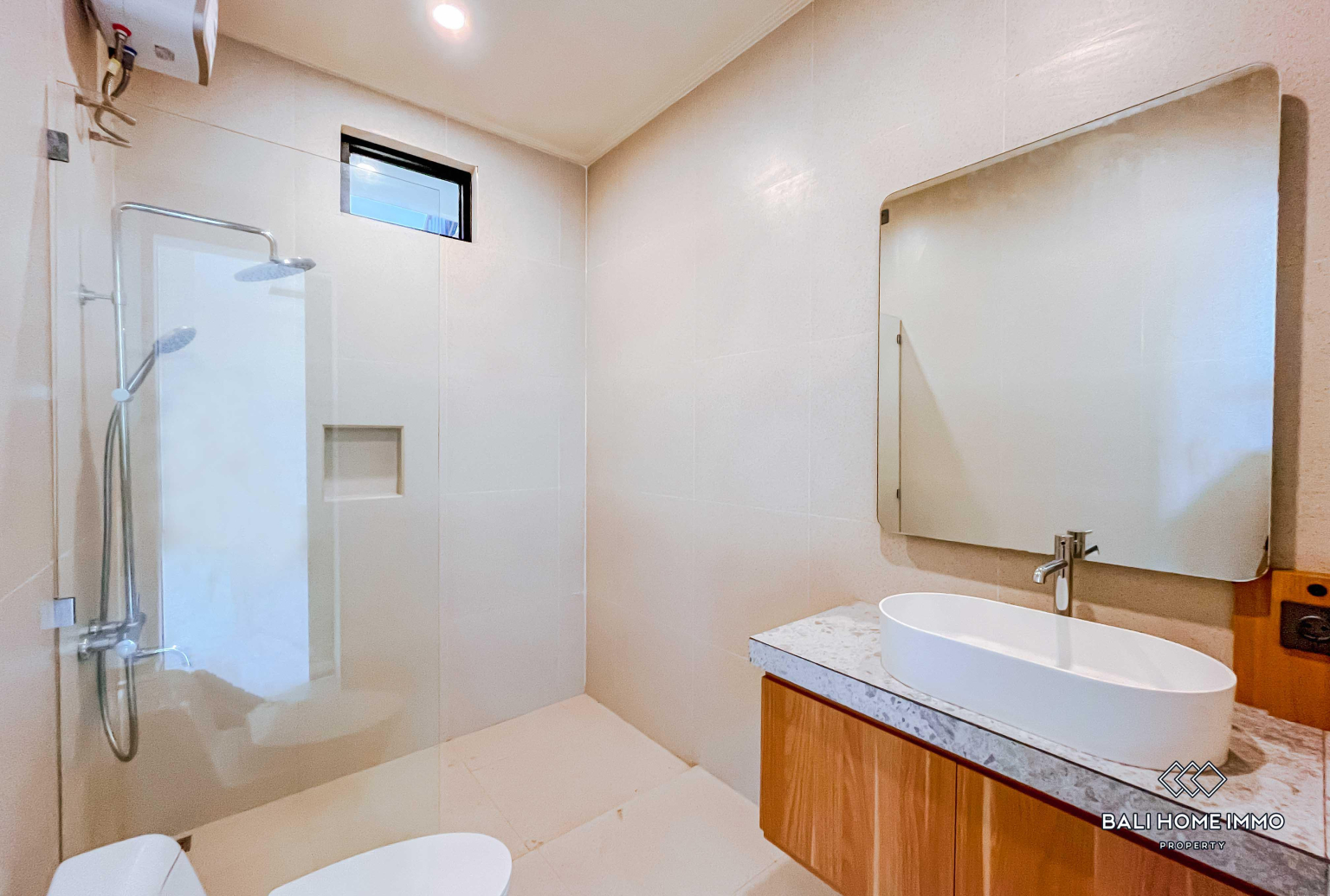 BRAND NEW WITH OCEAN VIEW 3 BEDROOMS VILLA FOR YEARLY RENTAL IN BALI - UNGASAN — image 7