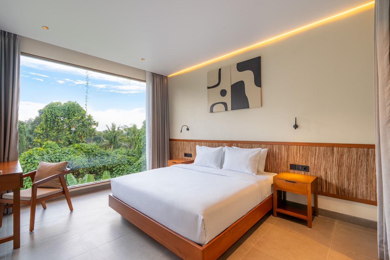 Novo 3.4 - Studio with Jungle View Balcony, Ubud in Ubud, Bali — image 7
