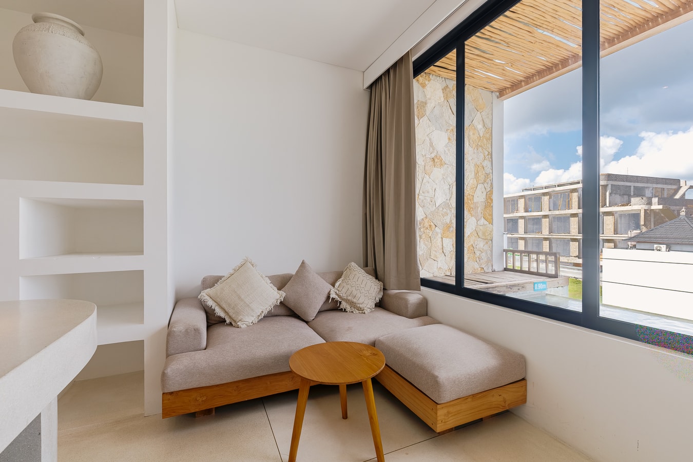 Sore 17 - 1 Bedroom Apartment with Pool, Pererenan in Canggu, Bali — image 15
