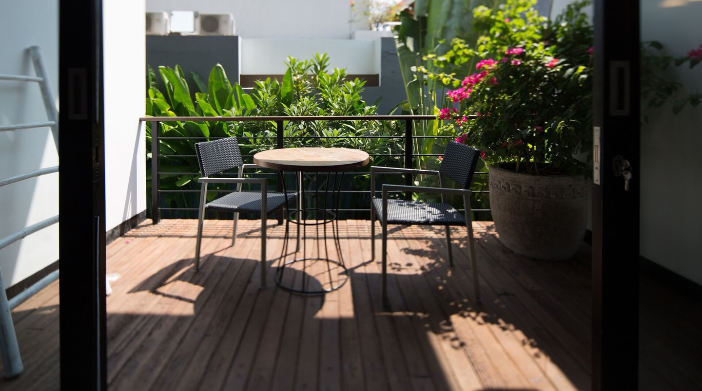 1BR Seminyak Loft | Balcony & Swimming Pool, Near the Beach - Seminyak, Bali — image 7