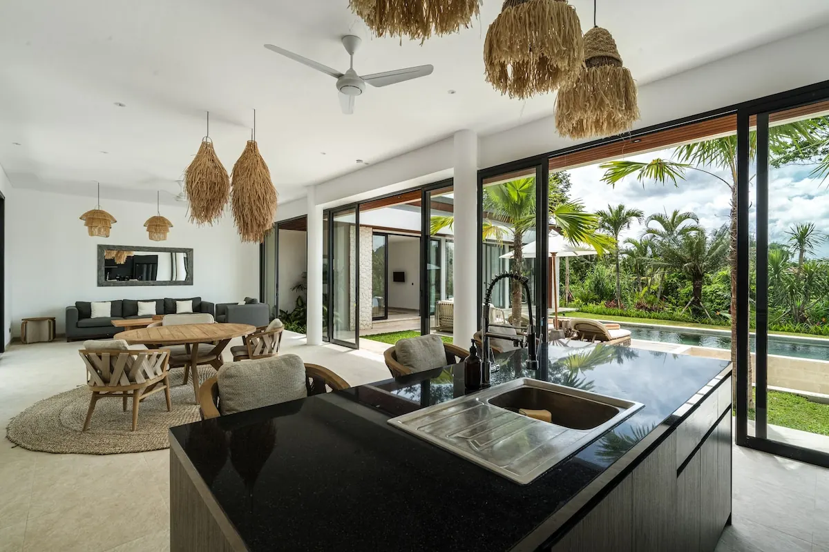 6 BR Padel Tropical Garden Villa Ubud — 6BR Villa Rental in Ubud — image 13