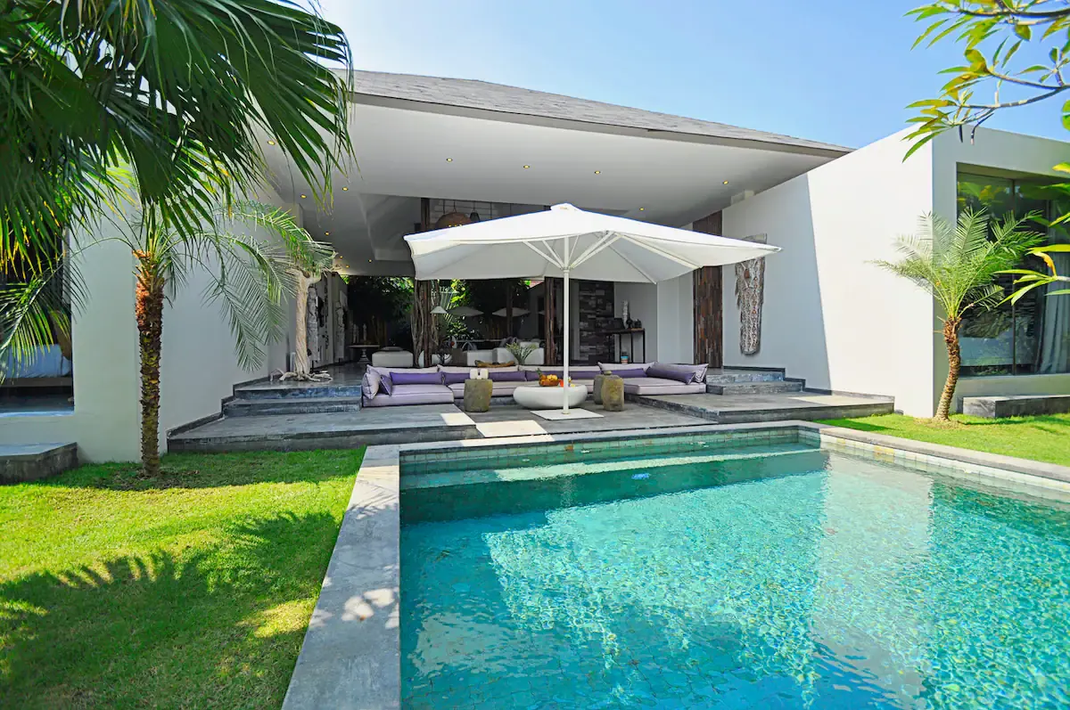 4 BR Open-Air Family Villa Canggu — 4BR Villa Rental in Canggu