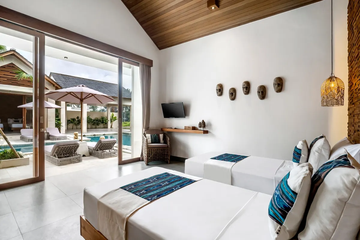 10 BR Tropical-Modern Pool Estate Ubud — 10BR Estate Rental in Ubud — image 18
