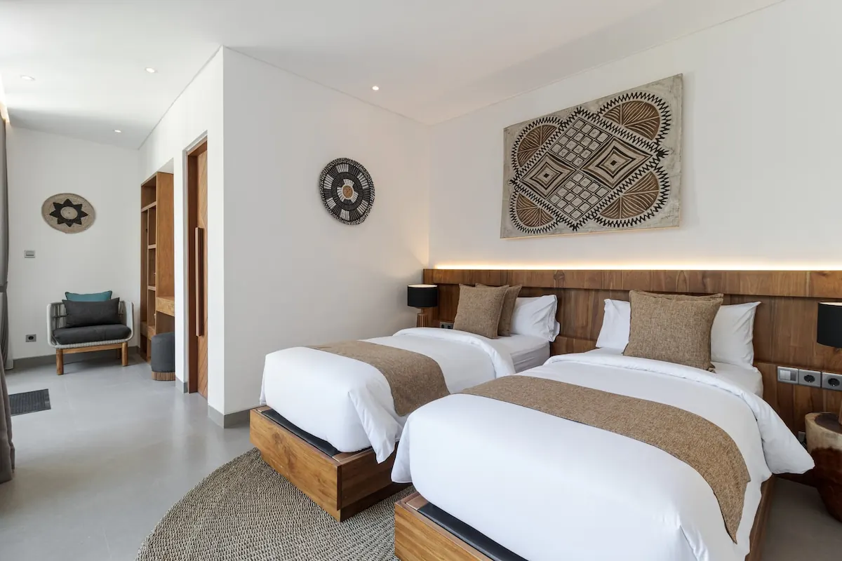 6 BR Modern Pool Retreat Ubud — 6BR Villa Rental in Ubud — image 13