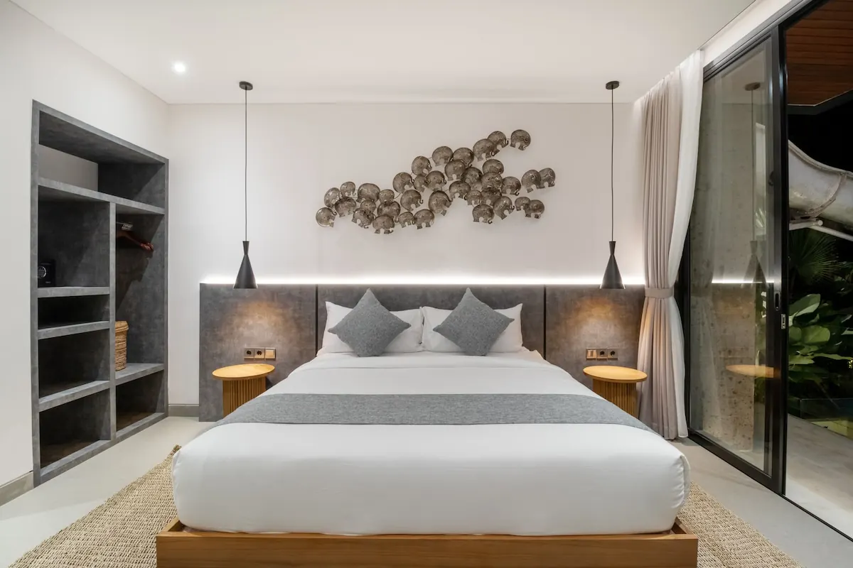 6 BR Tropical-Modern Glass Villa Ubud — 6BR Villa Rental in Ubud — image 13