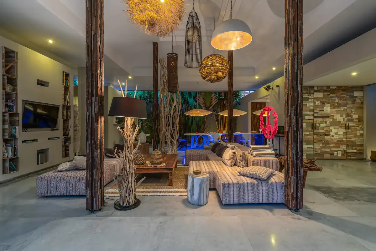 4 BR Open-Air Family Villa Canggu — 4BR Villa Rental in Canggu — image 17