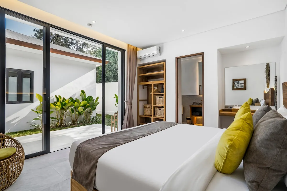 10 BR Tropical Garden Pool Estate Ubud — 10BR Estate Rental in Ubud — image 13