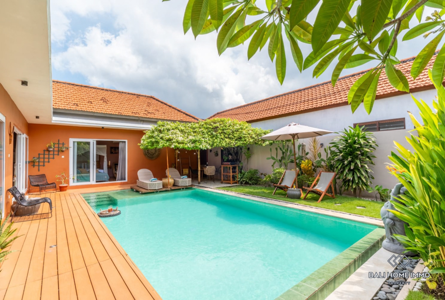 Charming 2 Bedroom Villa for Monthly Rental in Bali Seminyak — image 1