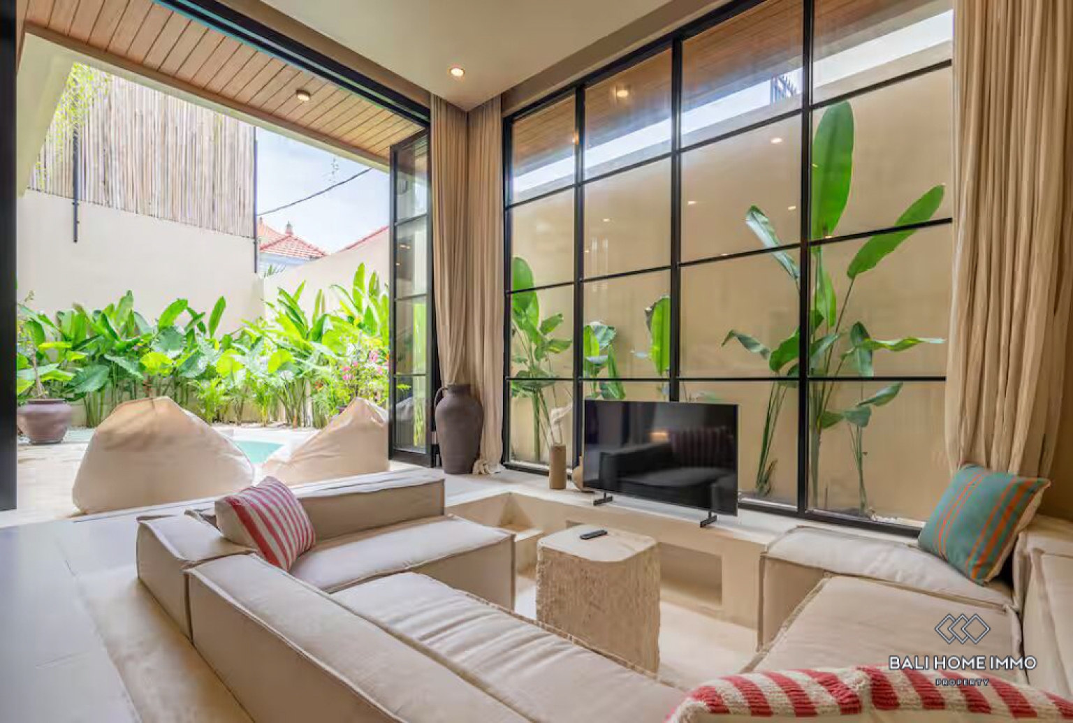 Charming 2 Bedroom Villa for Rental in Bali Pererenan North Side — image 1