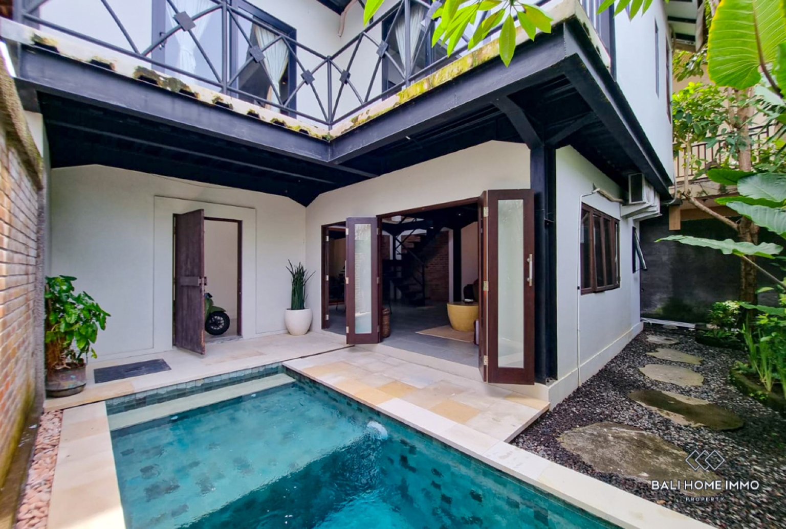 Charming 2 Bedroom Villa for Yearly Rental in Bali Umalas