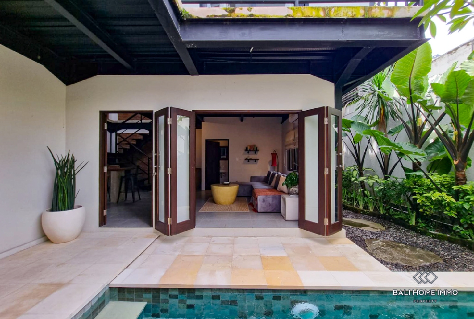 Charming 2 Bedroom Villa for Yearly Rental in Bali Umalas — image 1