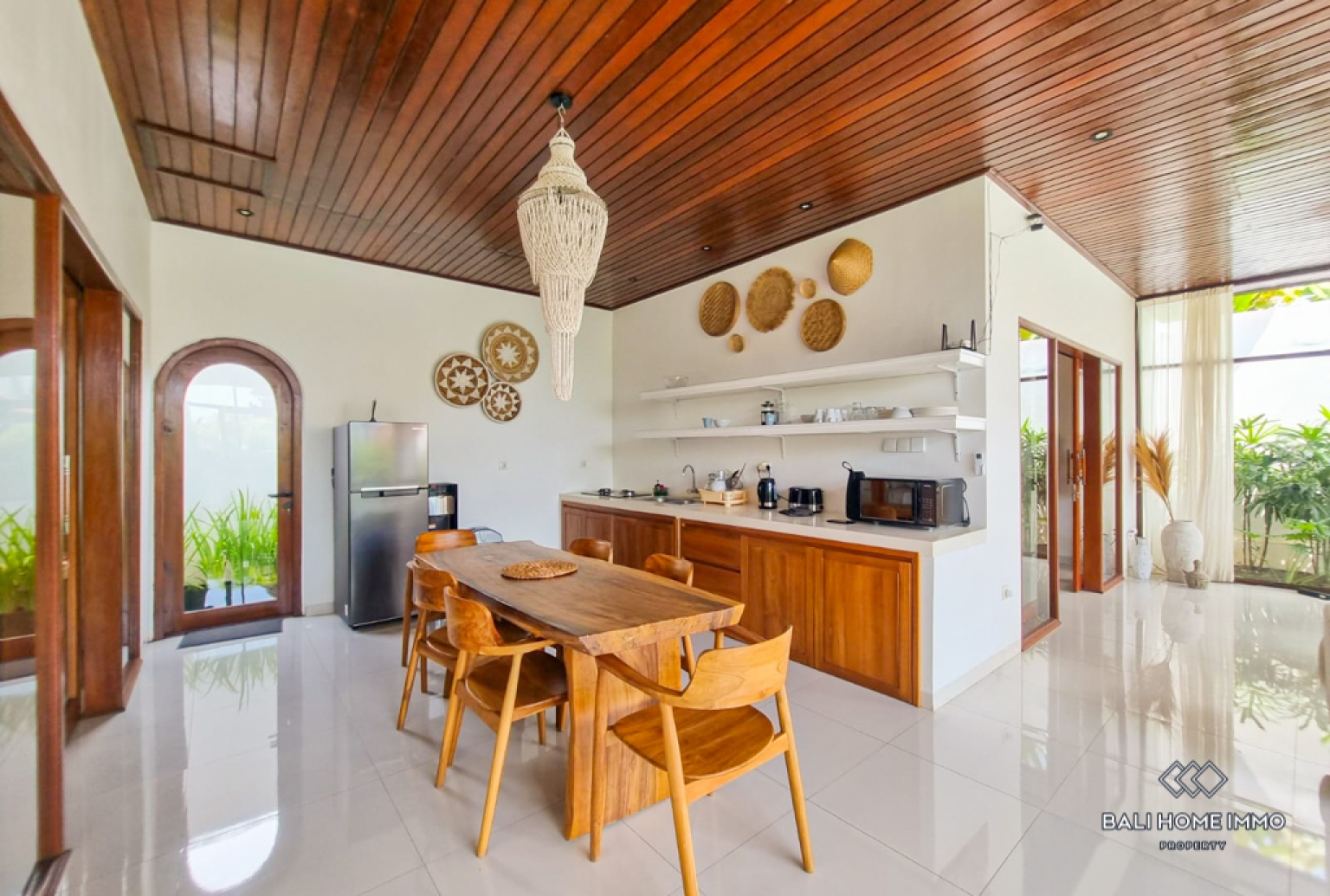 Charming 3 Bedroom Villa for Yearly Rental in Bali Cemagi Seseh Beachside — image 7