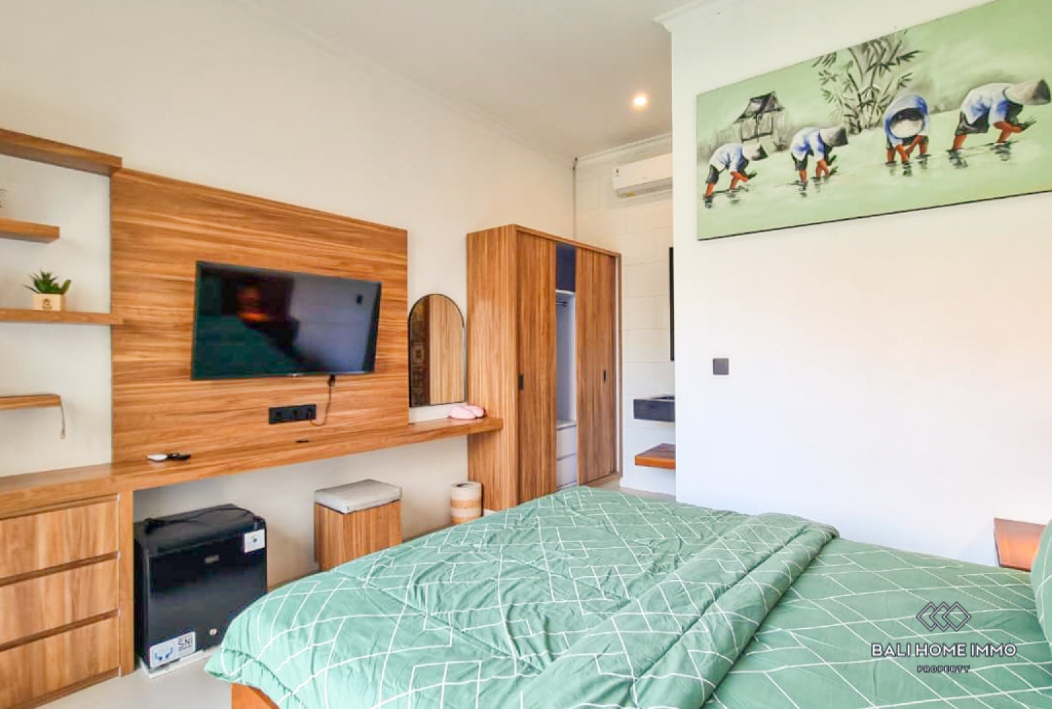 Charming 3 Bedroom Villa for Yearly Rental in Bali Kerobokan — image 12