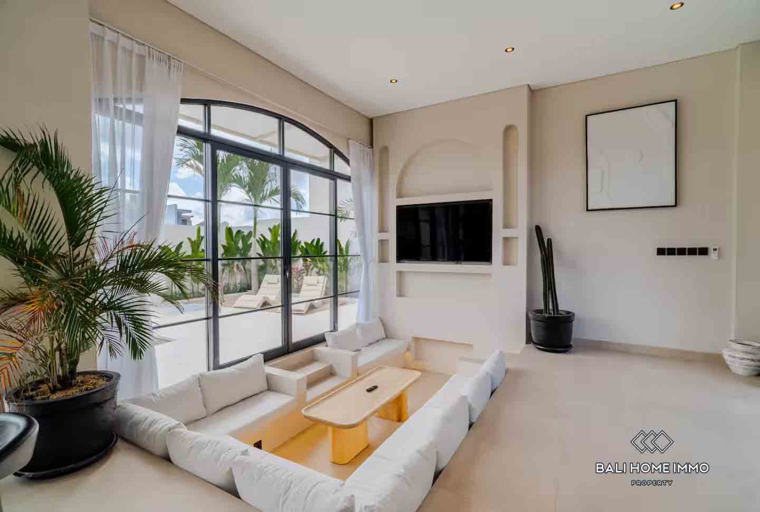 Charming 4 bedroom villa for rent in Cemagi — image 1