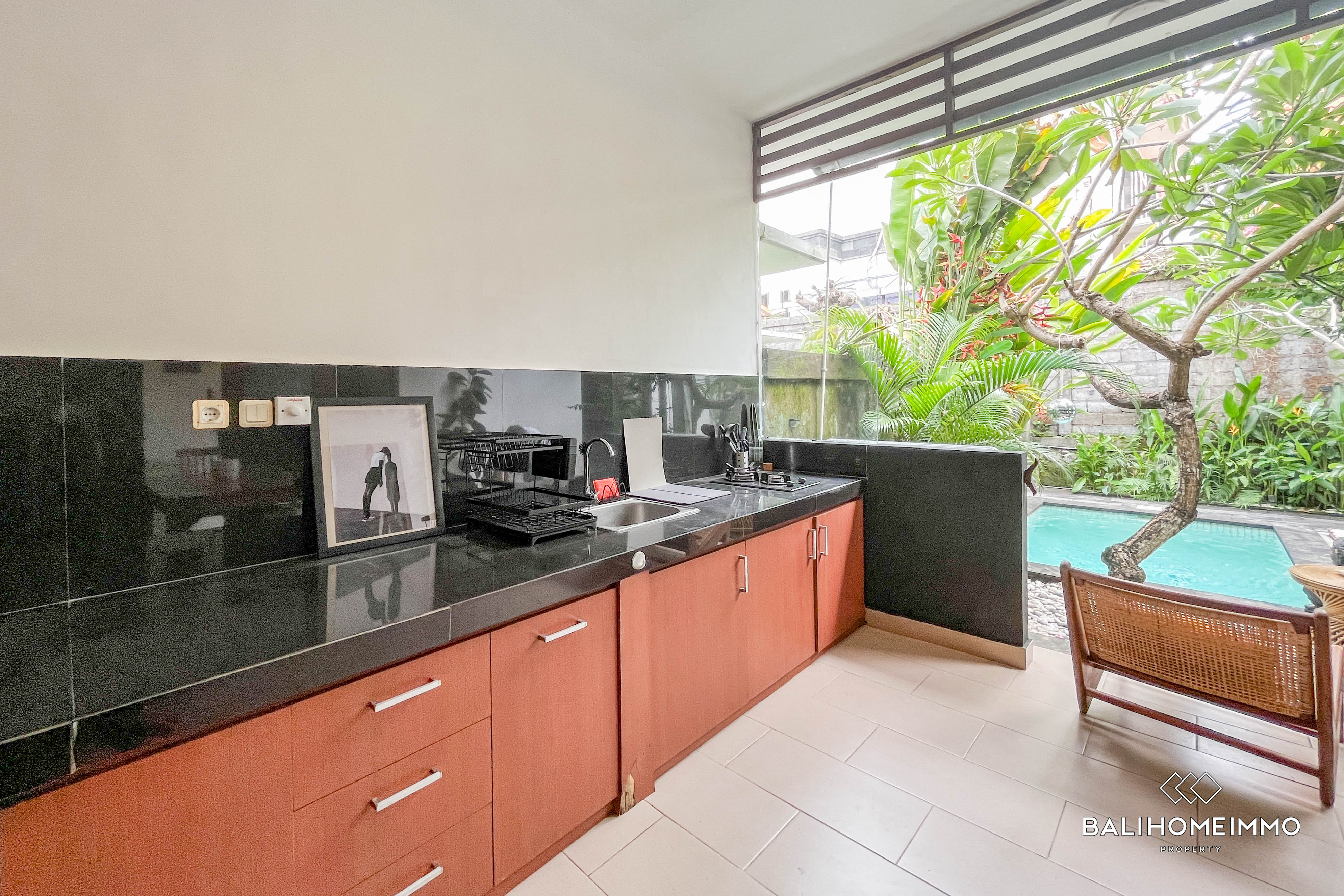 Cozy 2 Bedroom Villa for Rent in Kerobokan Bali — image 4