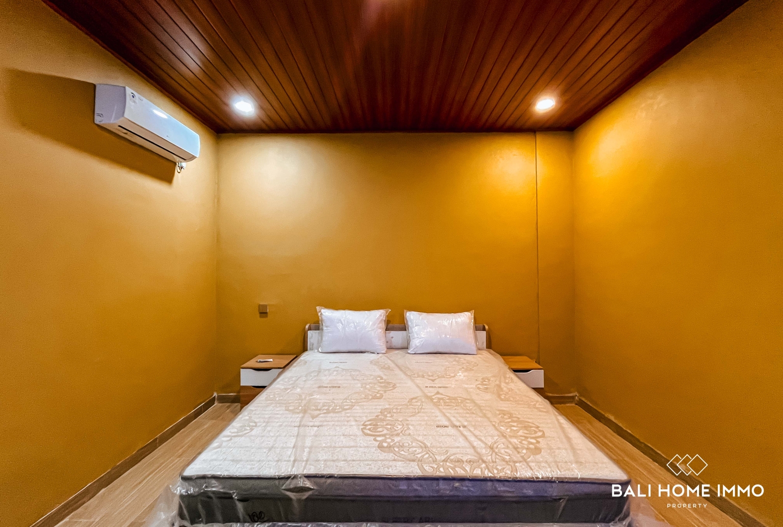COZY 3 BEDROOMS VILLA FOR YEARLY AND MONTHLY IN BALI - JIMBARAN — image 9