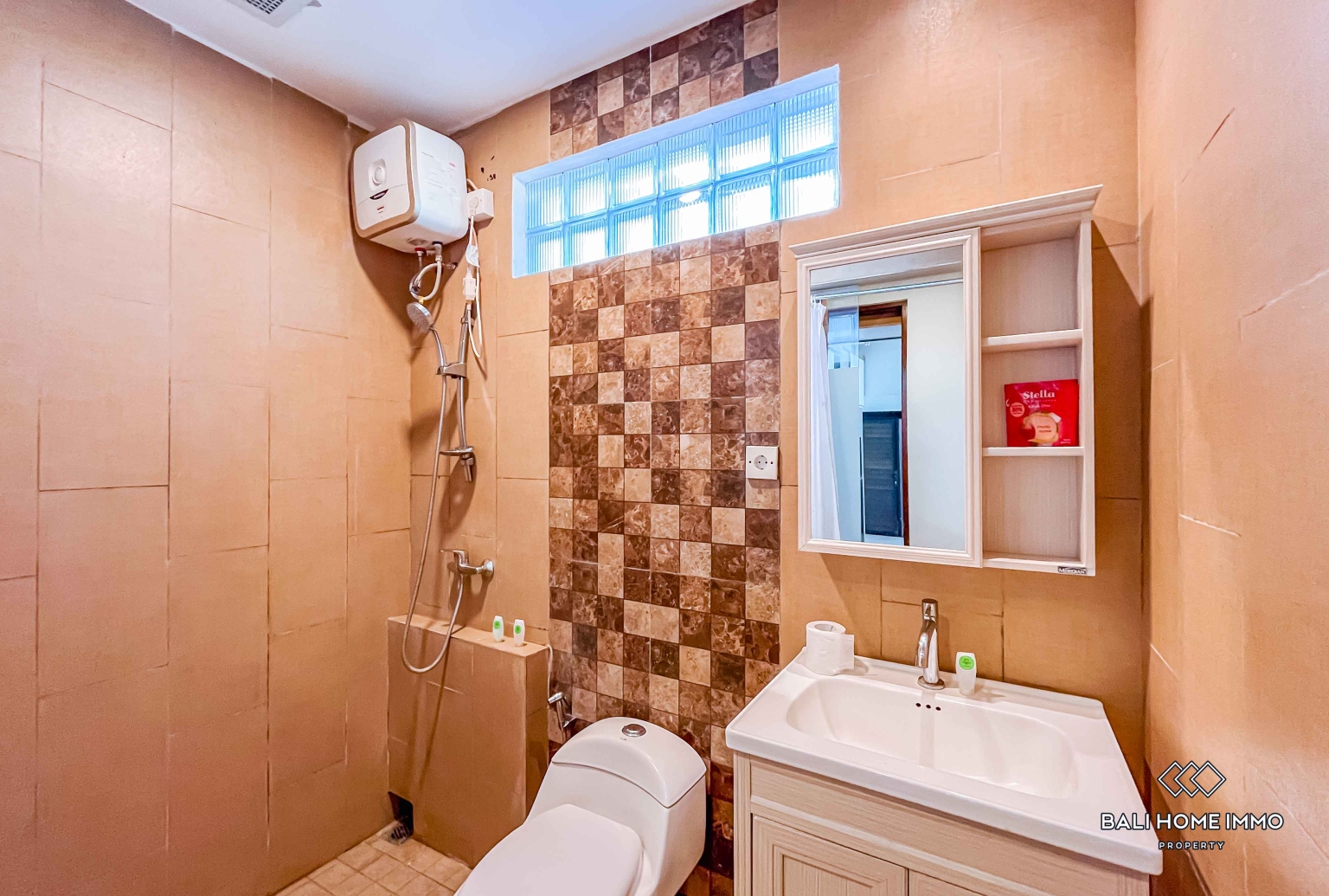 COZY 3 BEDROOMS VILLA FOR YEARLY AND MONTHLY RENTAL IN BALI - JIMBARAN — image 17