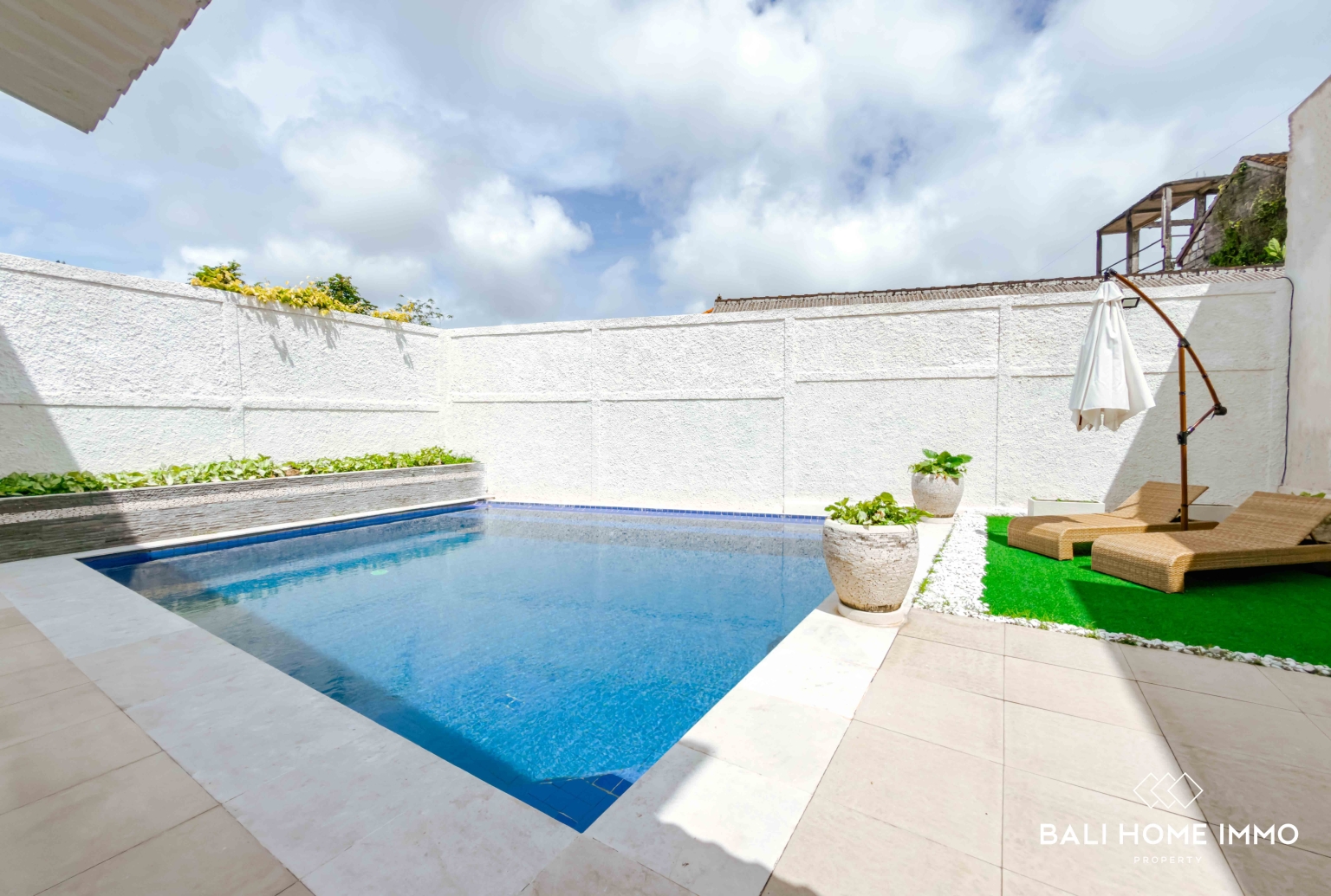 COZY 4 BEDROOMS VILLA FOR YEARLY RENTAL IN BALI - PECATU — image 2