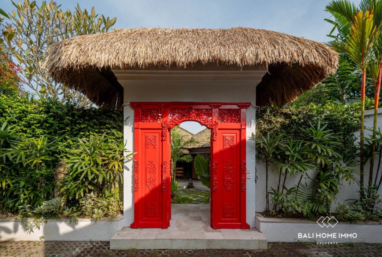 Cozy 4 Bedrooms Villa Walking Distance to Seminyak Beach — image 14