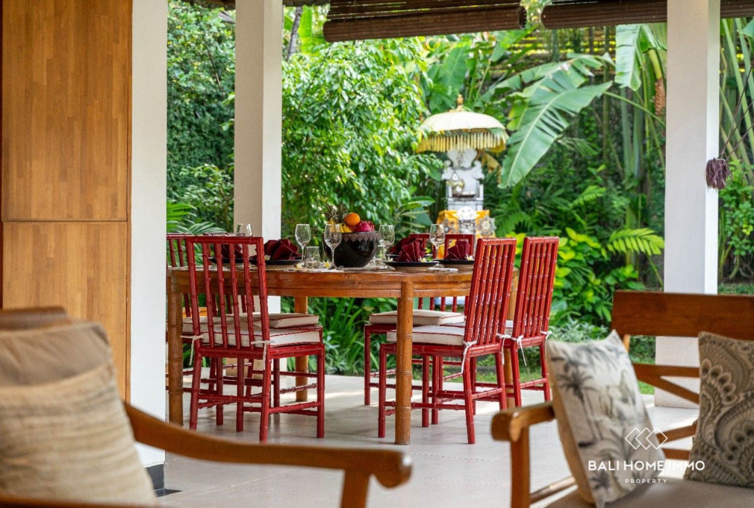 Cozy 4 Bedrooms Villa Walking Distance to Seminyak Beach — image 4