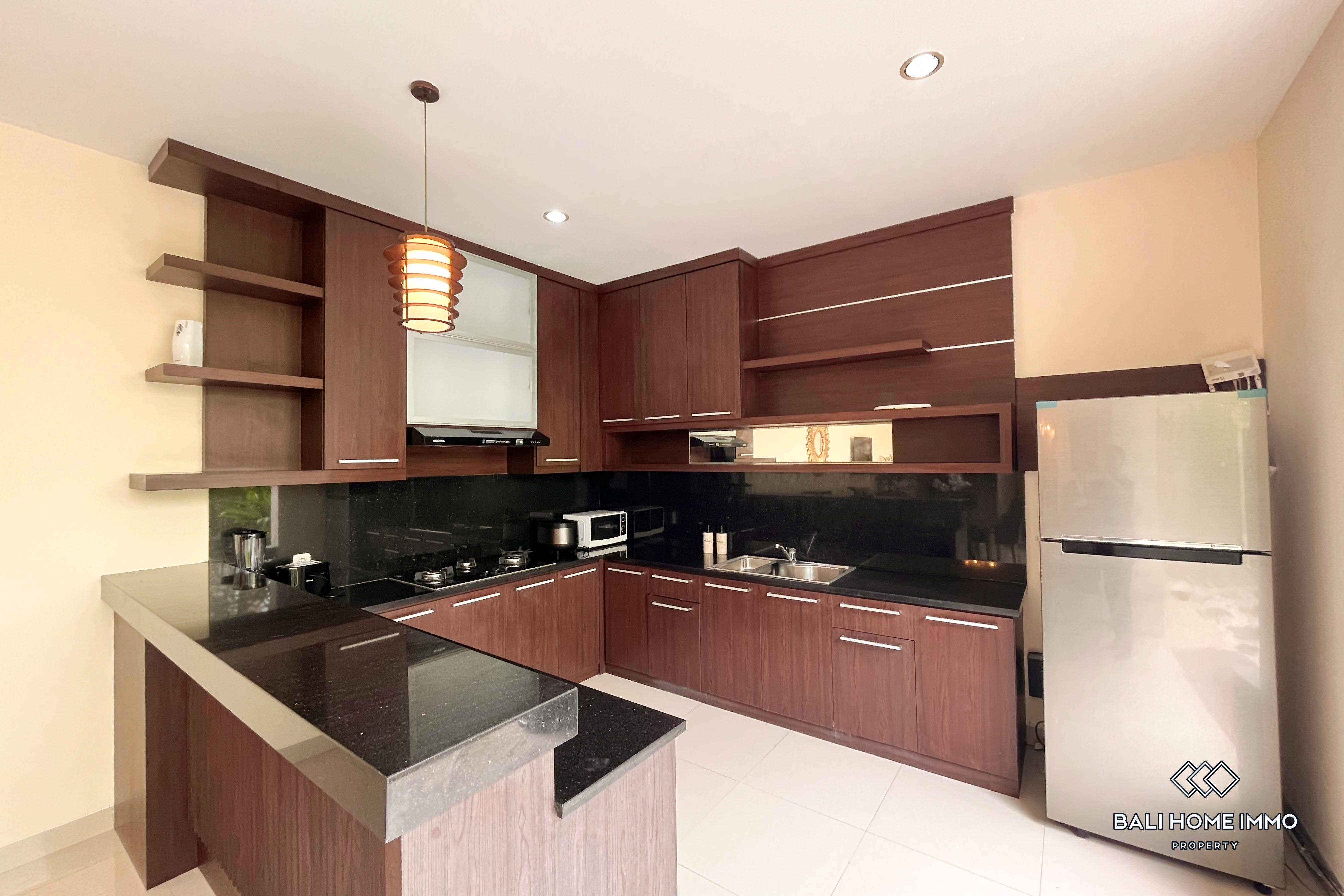 COZY & BEAUTIFUL 4 BEDROOMS VILLA FOR MONTHLY & YEARLY RENTAL IN BALI NUSADUA — image 7