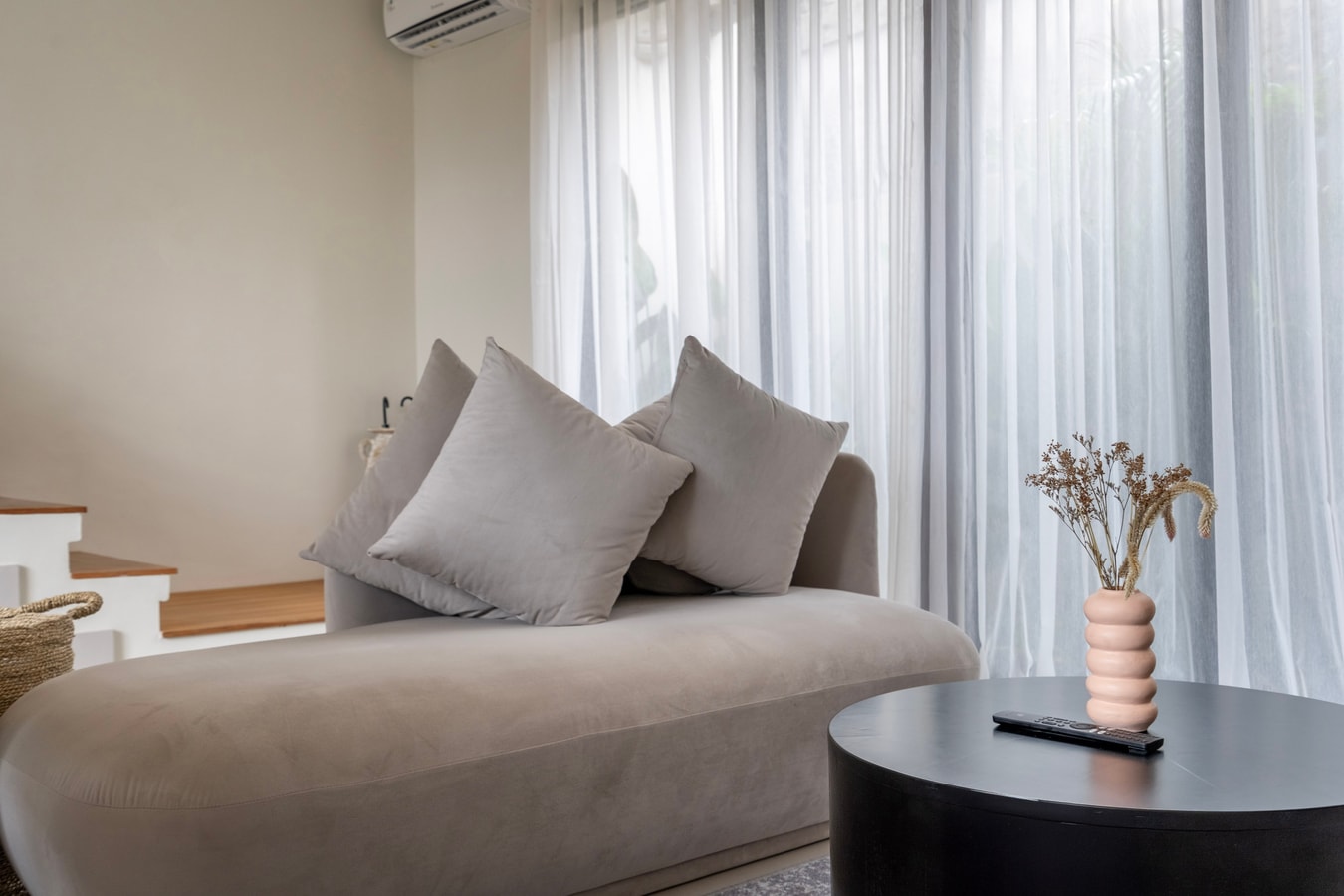 Luxurious 2BR Villa in Berawa | Swimming Pool, Near the Beach - Canggu, Bali — image 13