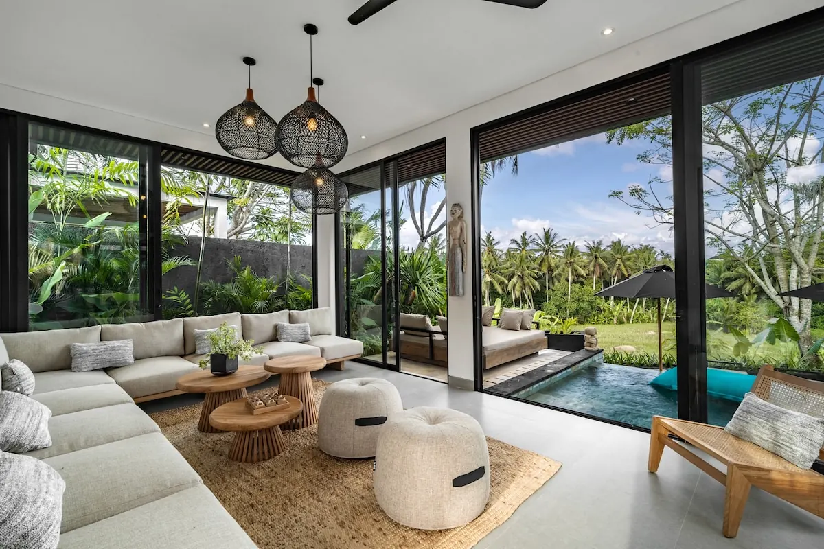 5 BR Designer Tropical-Modern Retreat Ubud — 5BR Villa Rental in Ubud — image 2
