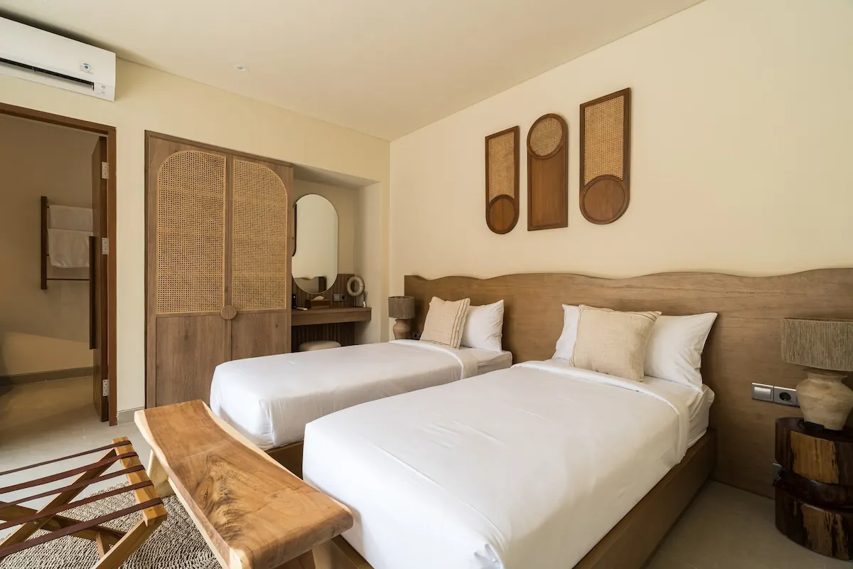 4 BR Thatched Courtyard Villa Ubud — 4BR Villa Rental in Ubud — image 18