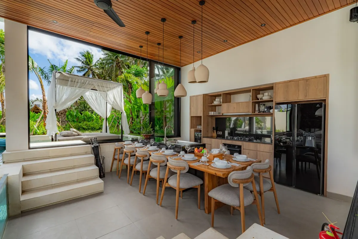 4 BR Courtyard Pool Retreat Ubud — 4BR Villa Rental in Ubud — image 8