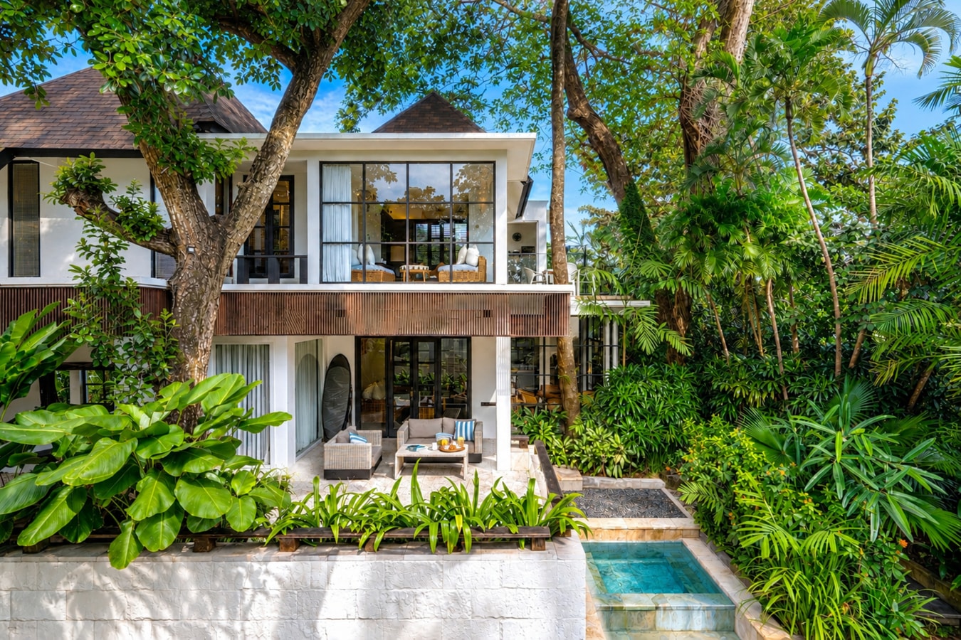 Martini 1BR Serene Suites, Nature Concept w/ Pool - Seminyak, Bali