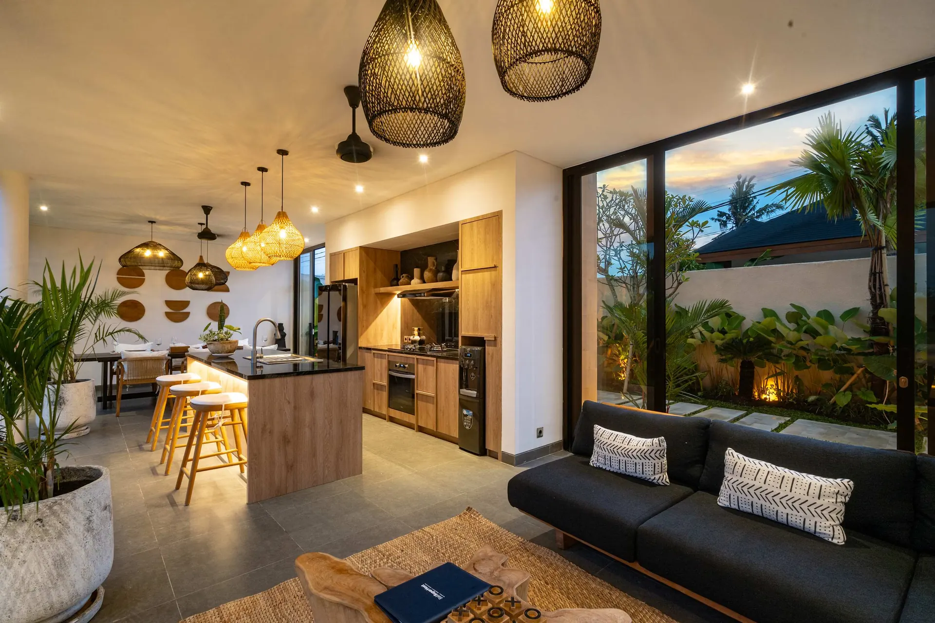 3 BR Rice-Field Infinity-Pool Villa Ubud — 3BR Villa Rental in Ubud — image 18