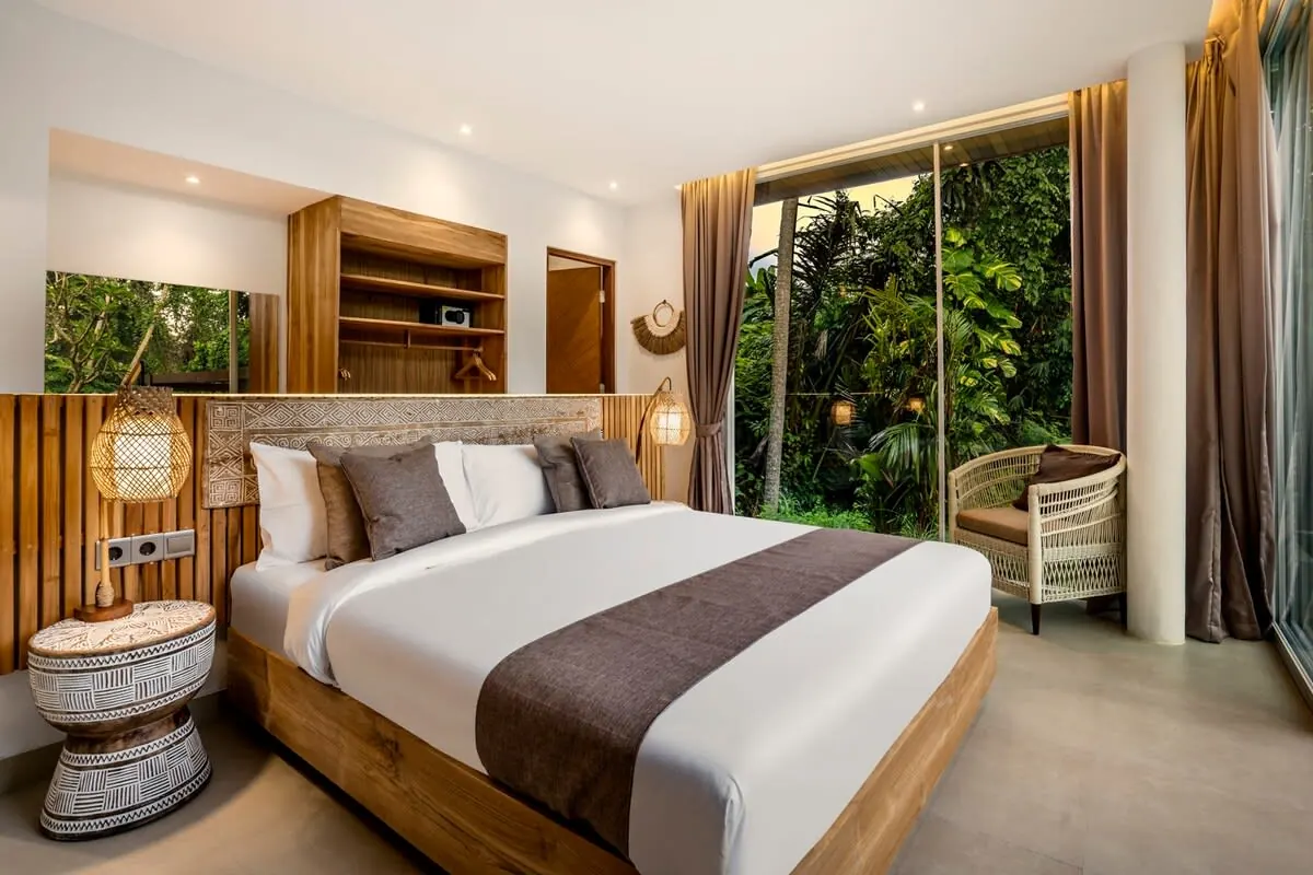 5 BR Jungle-View Pool Retreat Ubud — 5BR Villa Rental in Ubud — image 1