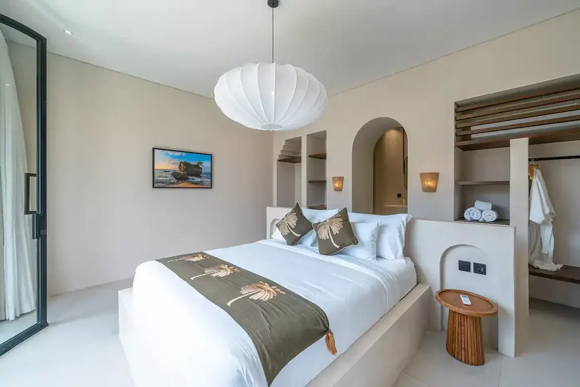 3 BR Beachfront Infinity-Pool Villa Uluwatu — 3BR Villa Rental in Uluwatu — image 12