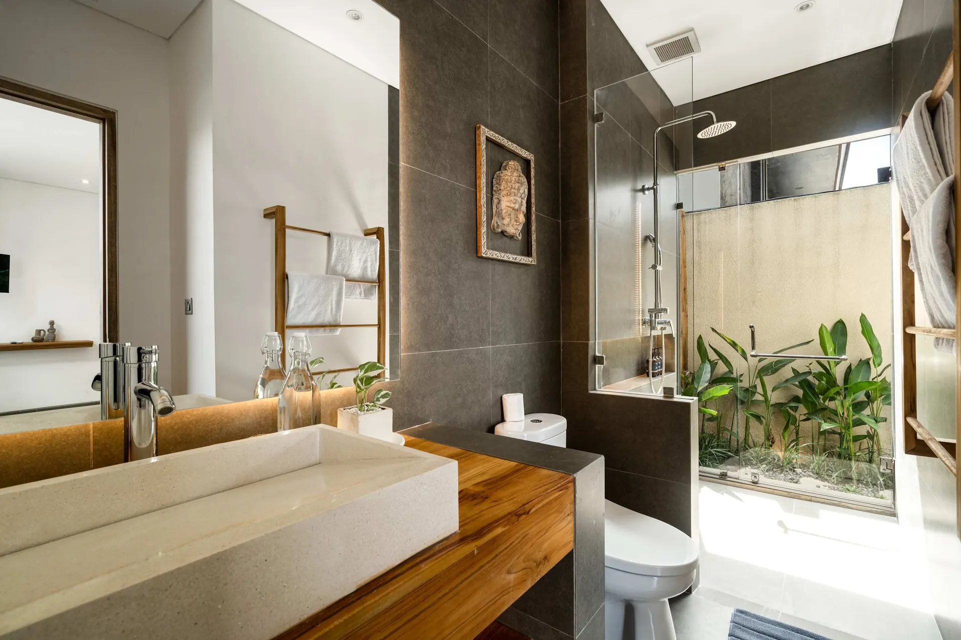 3 BR Rice-Field Infinity-Pool Villa Ubud — 3BR Villa Rental in Ubud — image 10