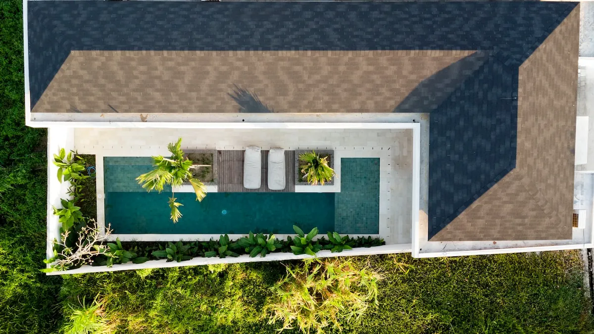 5 BR Tropical-Modern Courtyard Villa Canggu — 5BR Villa Rental in Canggu — image 8