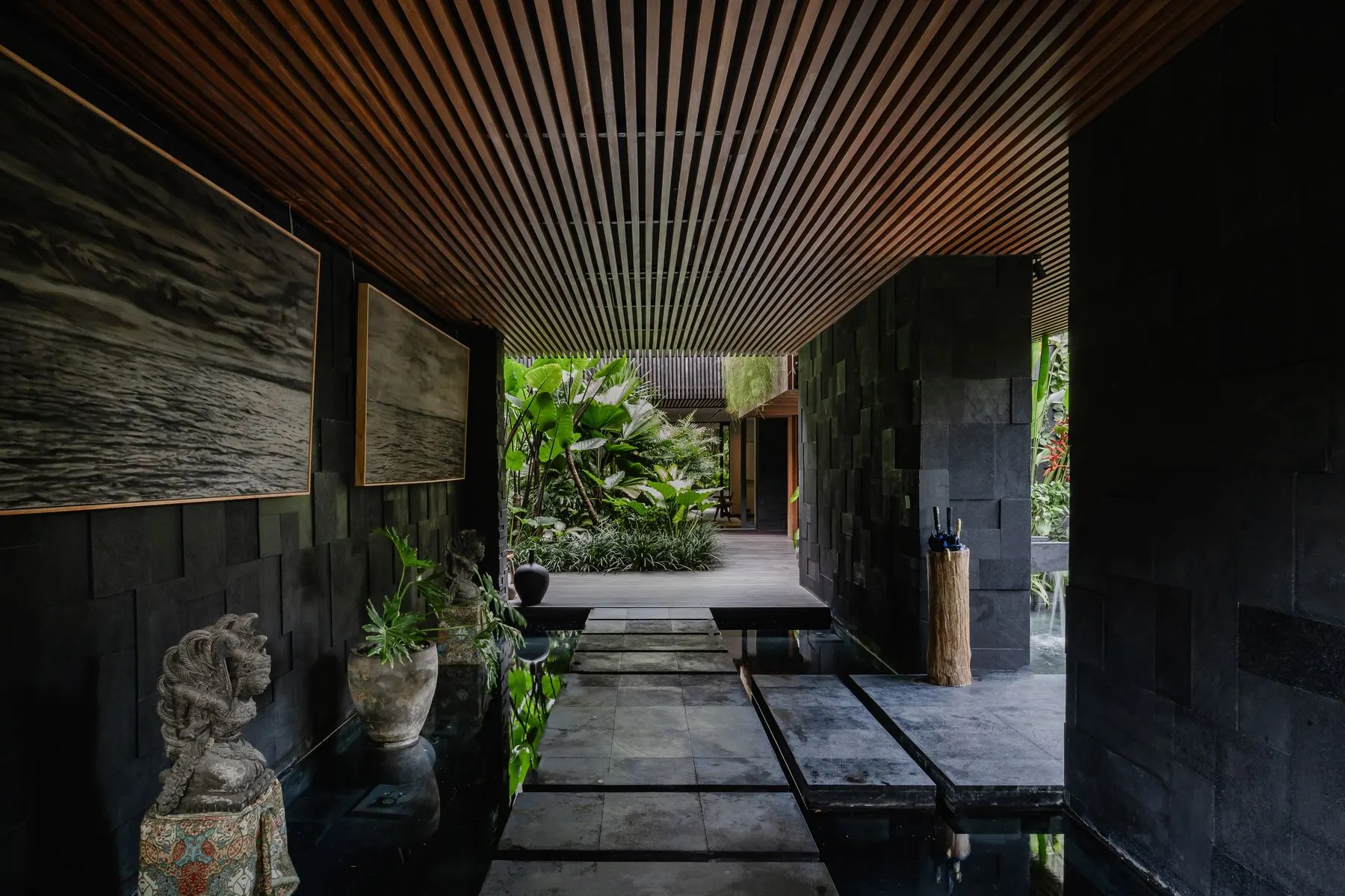 Ocean Palm — 7BR Estate Rental in Pererenan — image 2