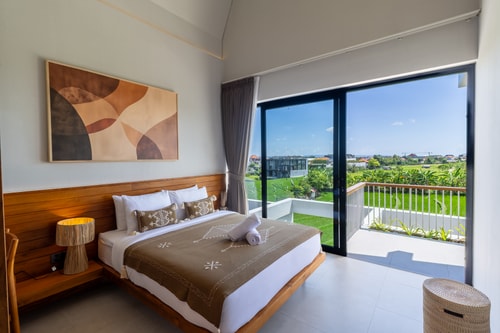3BR Canggu Villa | Paddy View Pool, Near Gyms in Canggu, Bali — image 6